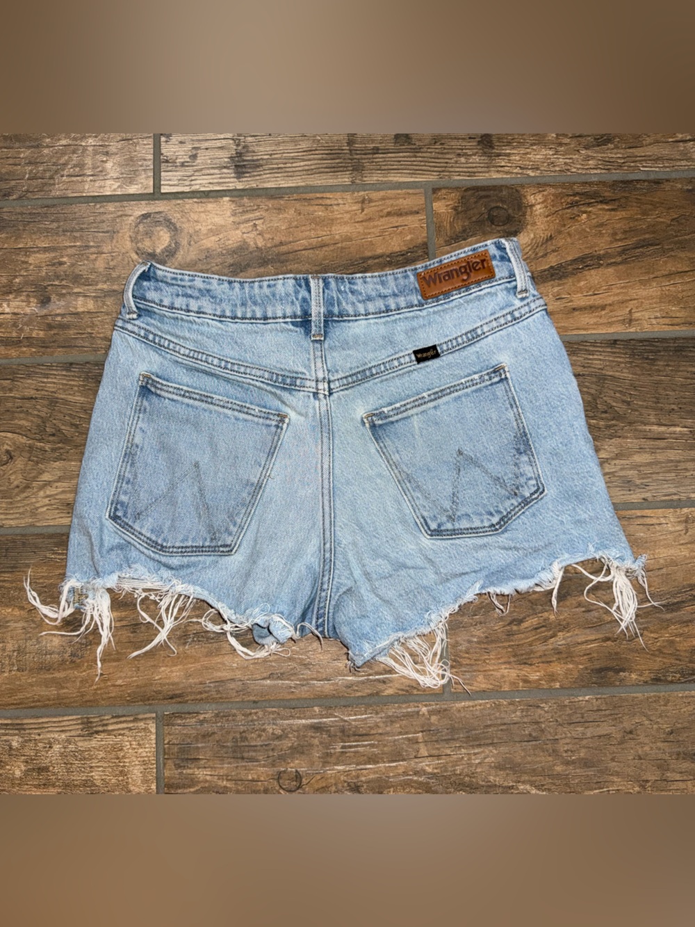 Wrangler Mid-Rise Vintage Short